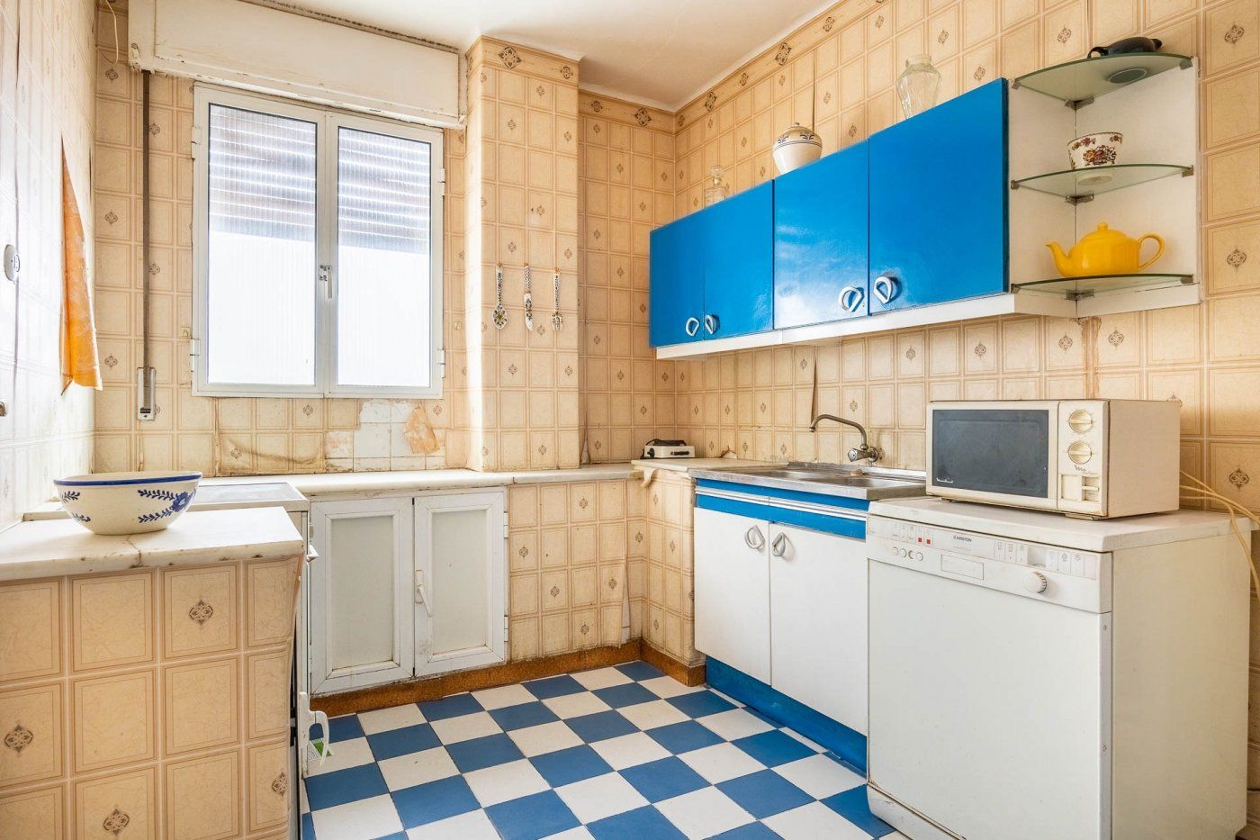 Cocina de Piso en venta en  Sevilla Capital con Terraza