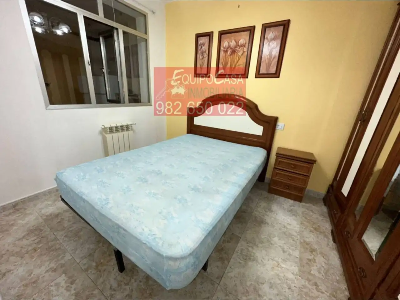 Habitación de Casa adosada en venta en Lugo con Calefacción, Terraza y Amueblado
