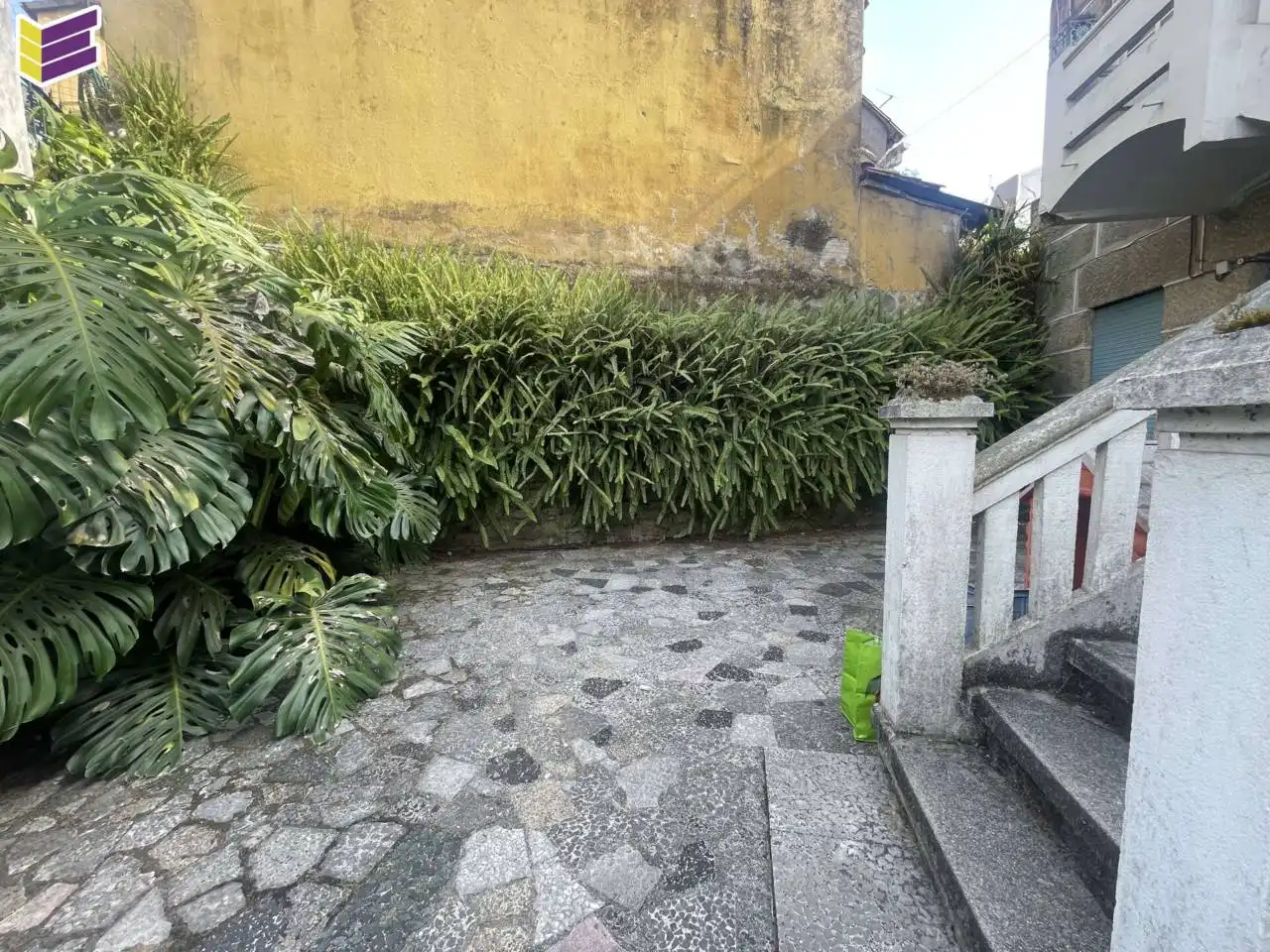 Vista exterior de Casa o xalet en venda en Vigo  amb Calefacció, Jardí privat i Terrassa