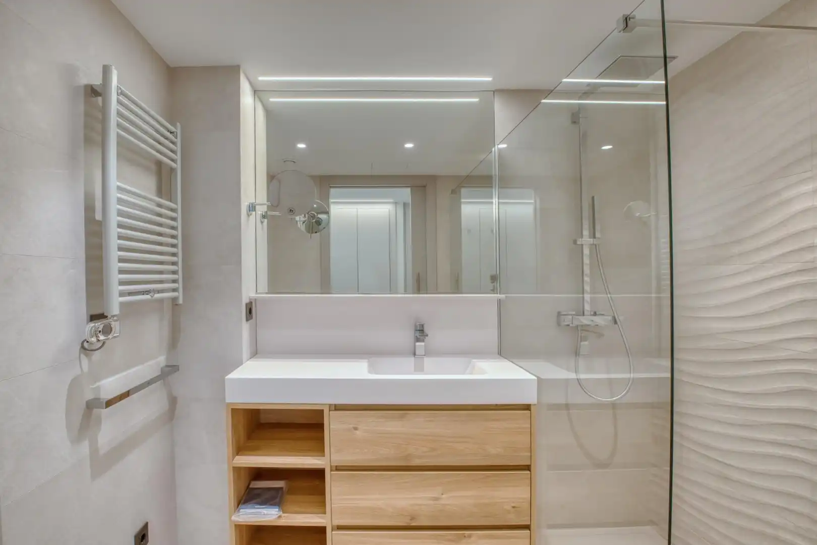 Baño de Apartamento en venta en Andorra la Vella con Aire acondicionado, Calefacción y Parquet