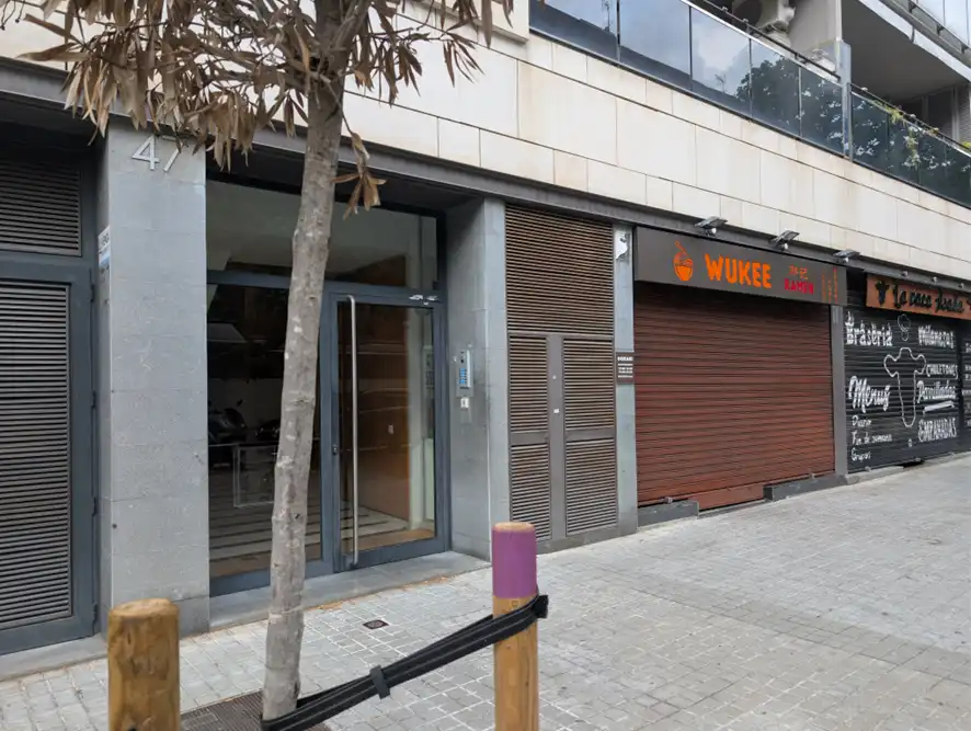 Local comercial en venda a Carrer d'Esteve Albert 47, imagen 3