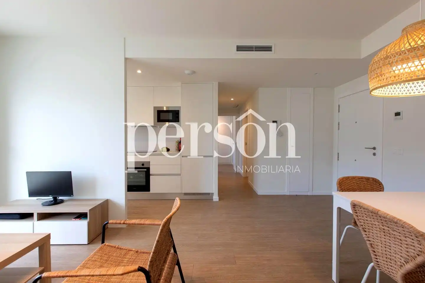 Habitación de Piso de alquiler en Dénia con Aire acondicionado, Terraza y Trastero