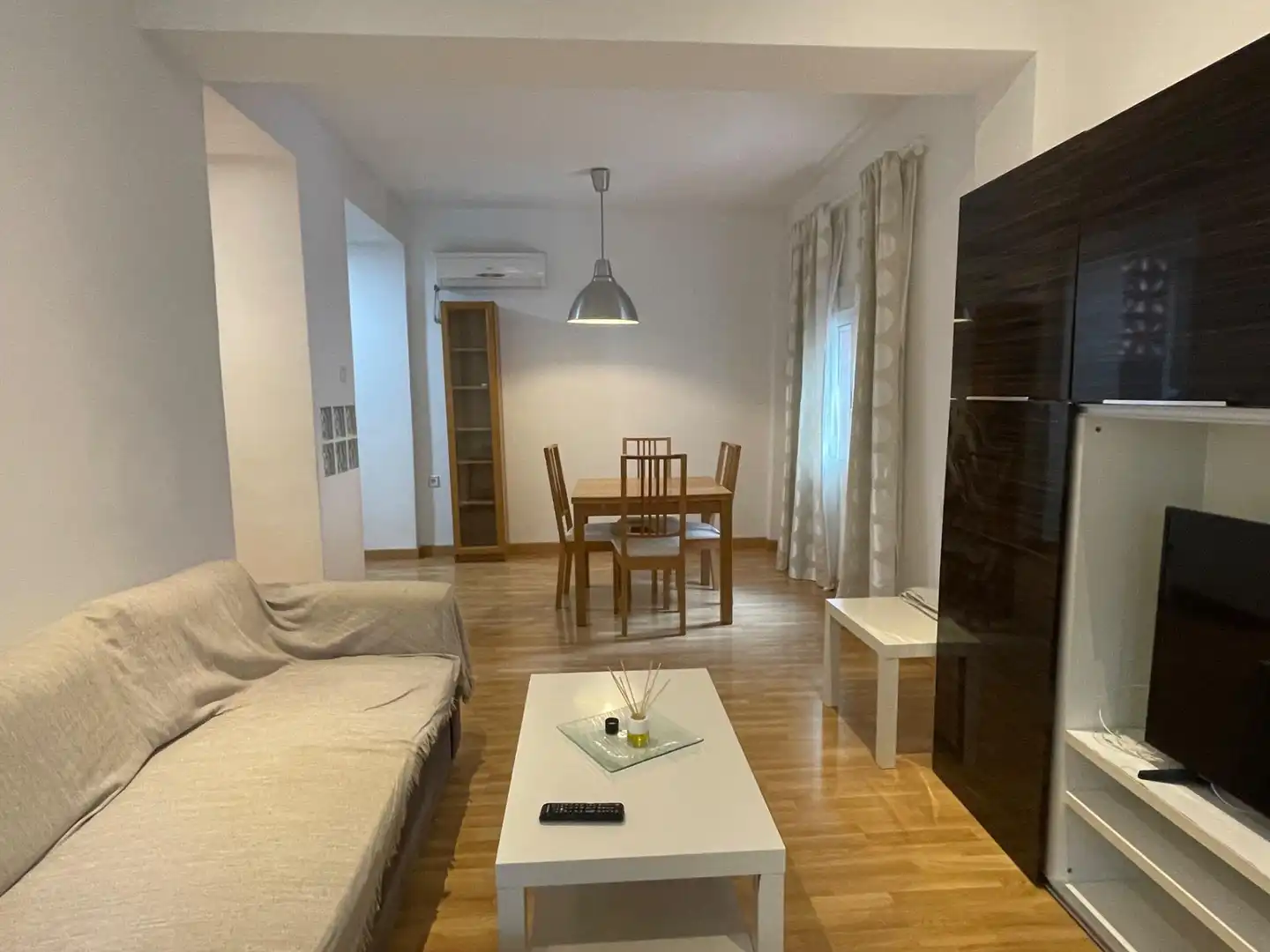 Wohnzimmer von Wohnung zur Miete in Norte