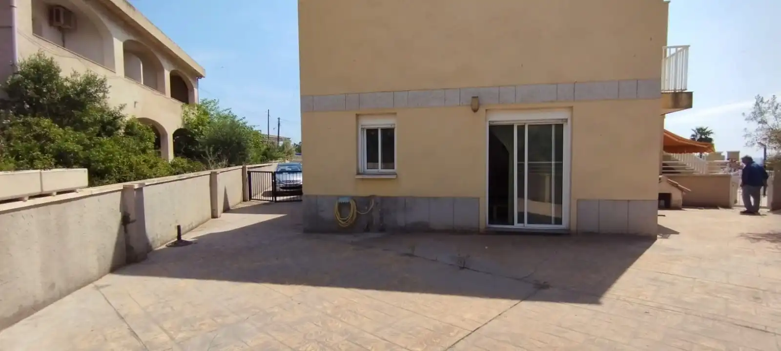 Vista exterior de Casa adosada en venda en Alcanar amb Parquet, Terrassa i Traster