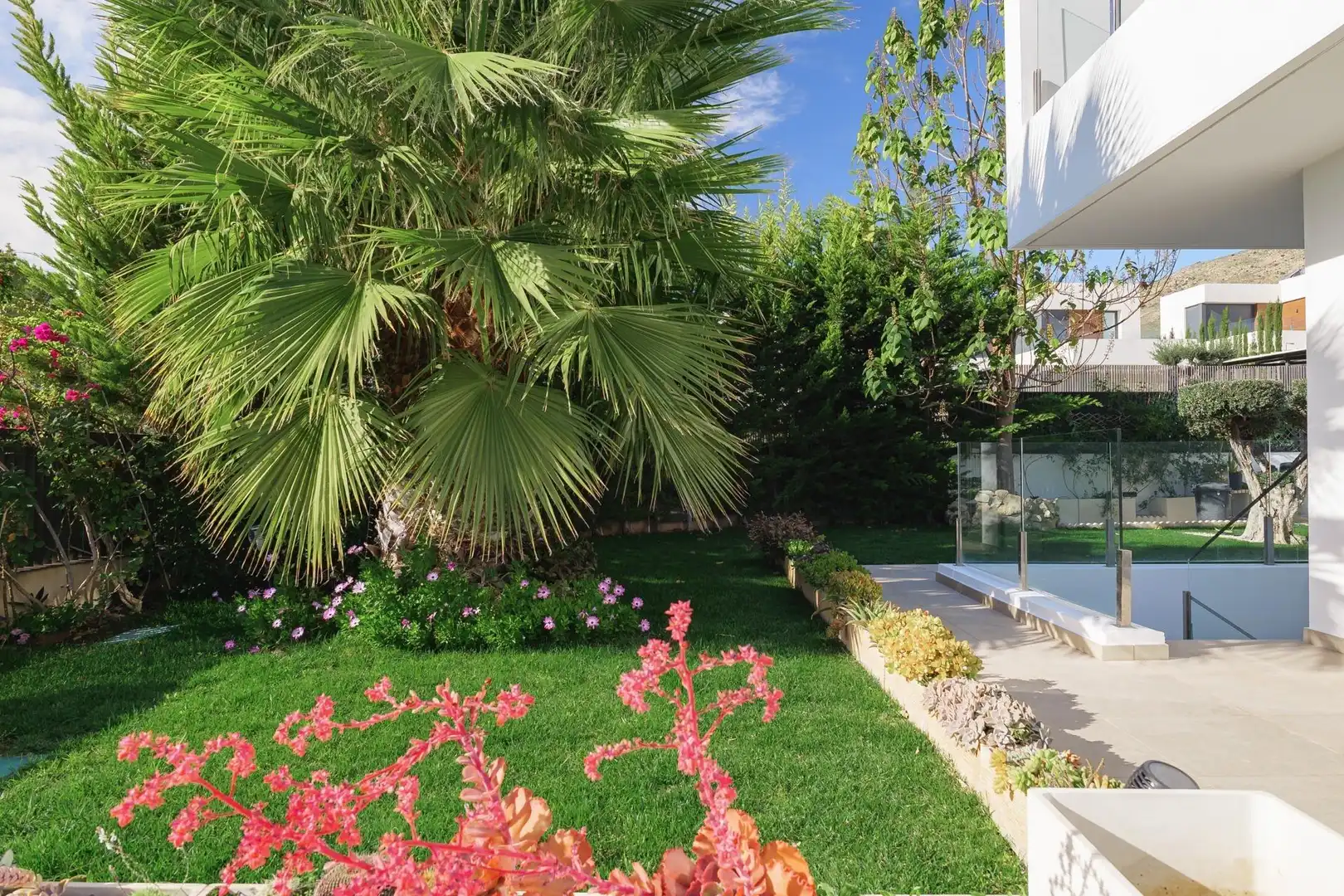 Villa zum Verkauf in Golf Bahía, imagen 3