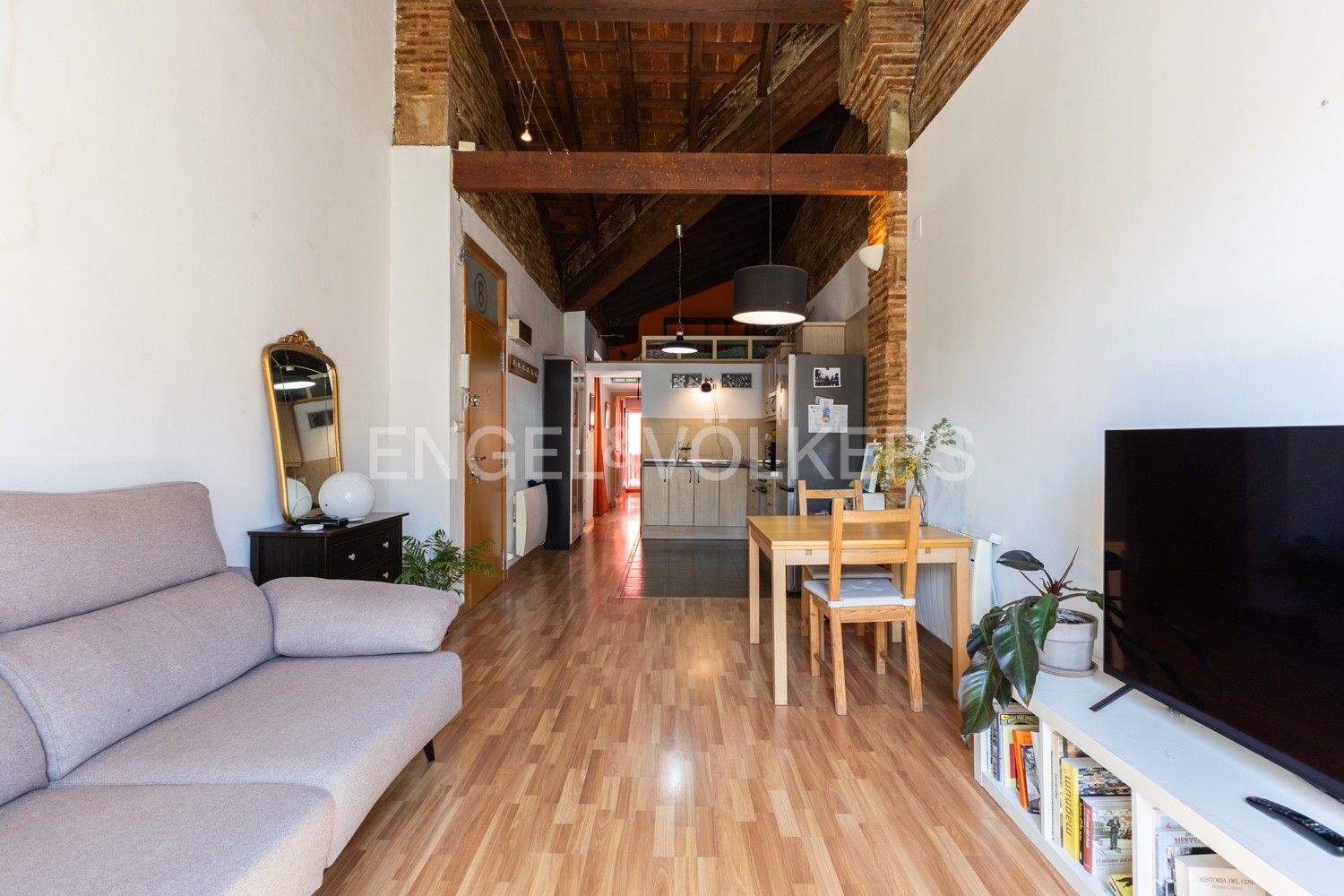Exterior view of Apartment for sale in  Valencia Capital  with Air Conditioner, Heating and Balcony