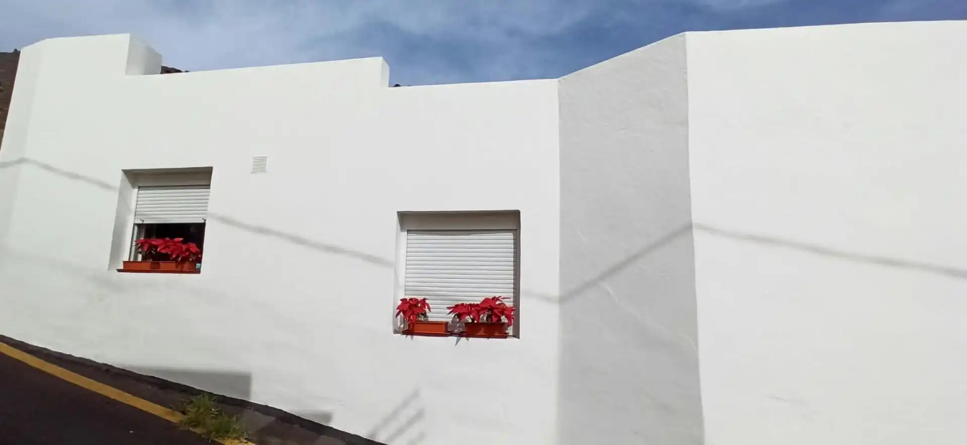 Vista exterior de Casa o xalet en venda en Candelaria amb Aire condicionat, Jardí privat i Terrassa