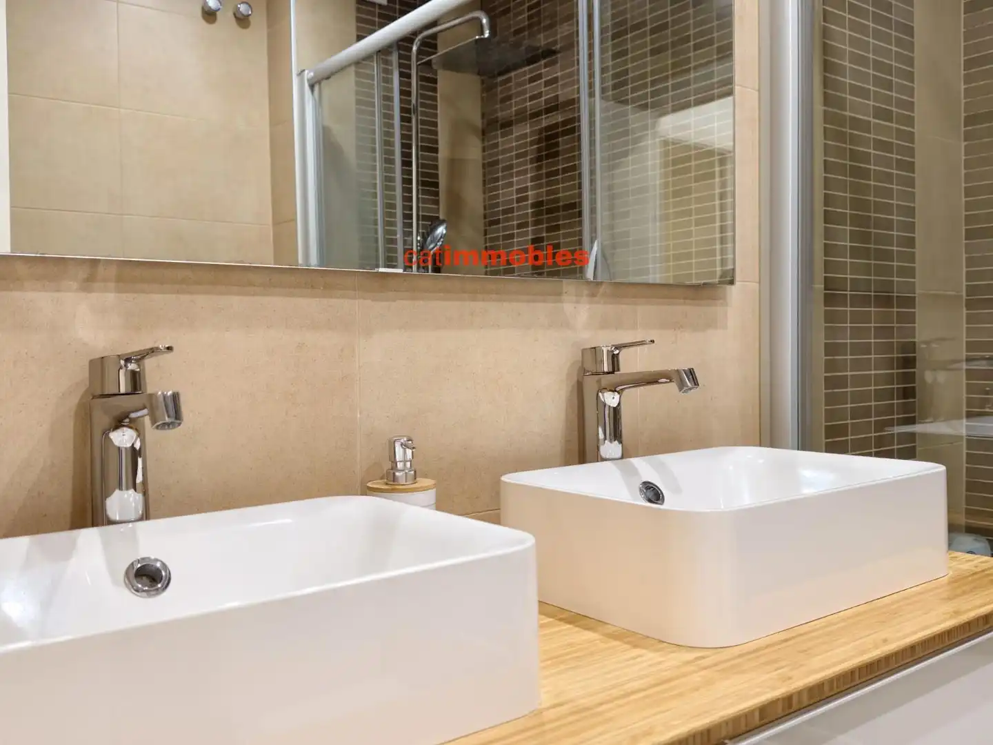 Bathroom of Duplexes for sale in Sant Cugat del Vallès  with Air Conditioner, Heating and Terrace