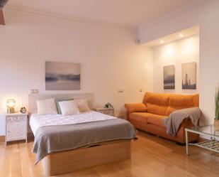 Bedroom of Flat to share in  Madrid Capital  with Air Conditioner and Terrace