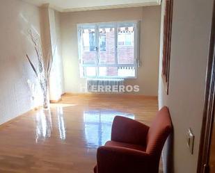 Bedroom of Apartment for sale in Albelda de Iregua  with Heating, Parquet flooring and Terrace