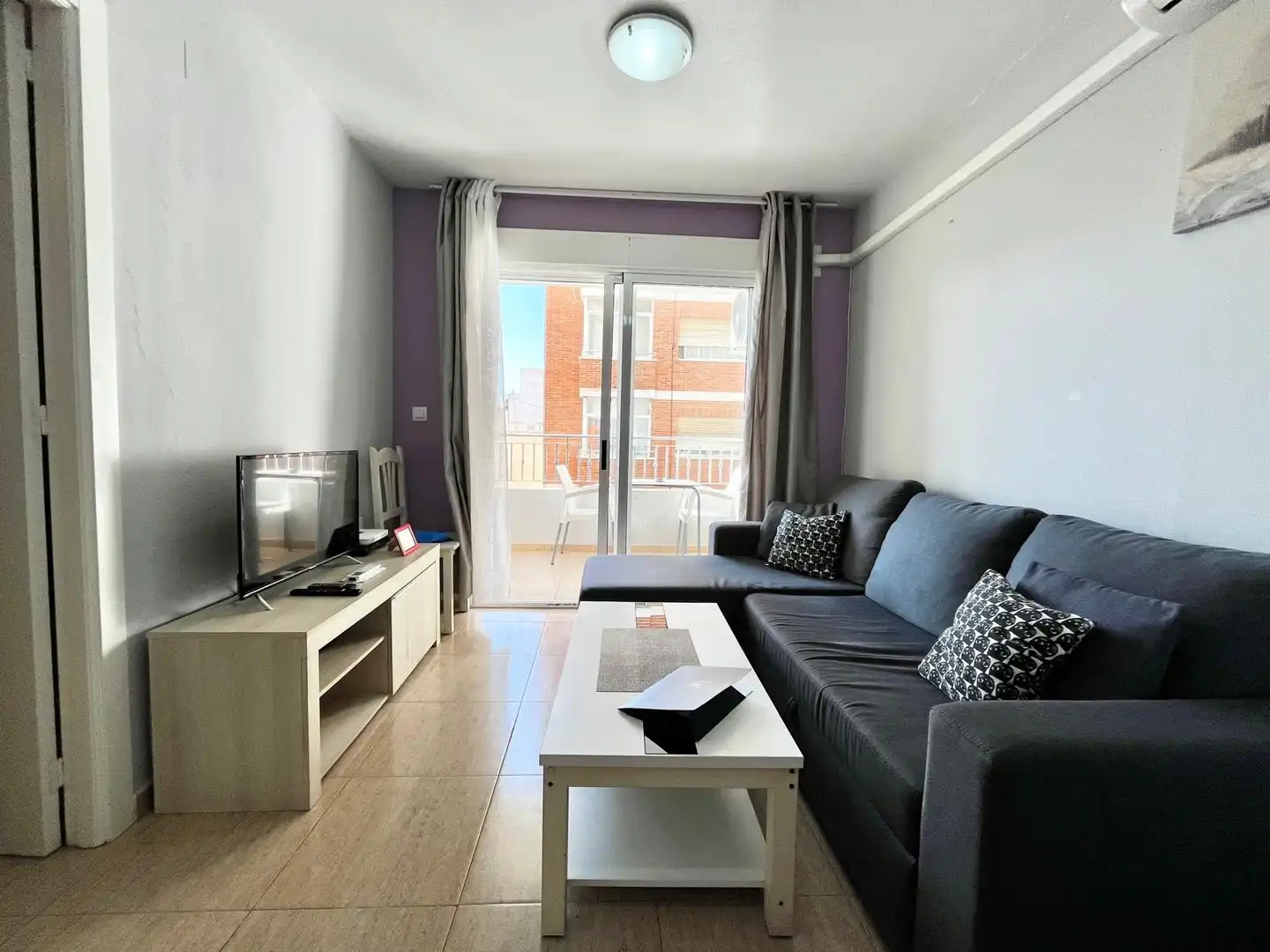 Living room of Flat for rent in Torrevieja  with Air Conditioner, Terrace and Swimming Pool