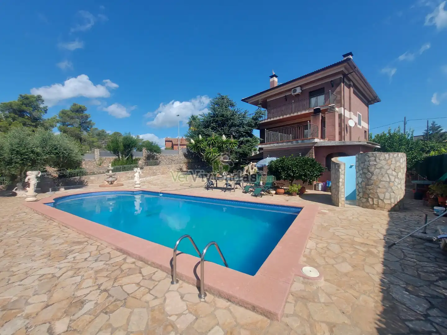 Casa o chalet en venta en Carrer Avenç, 45, Vallirana