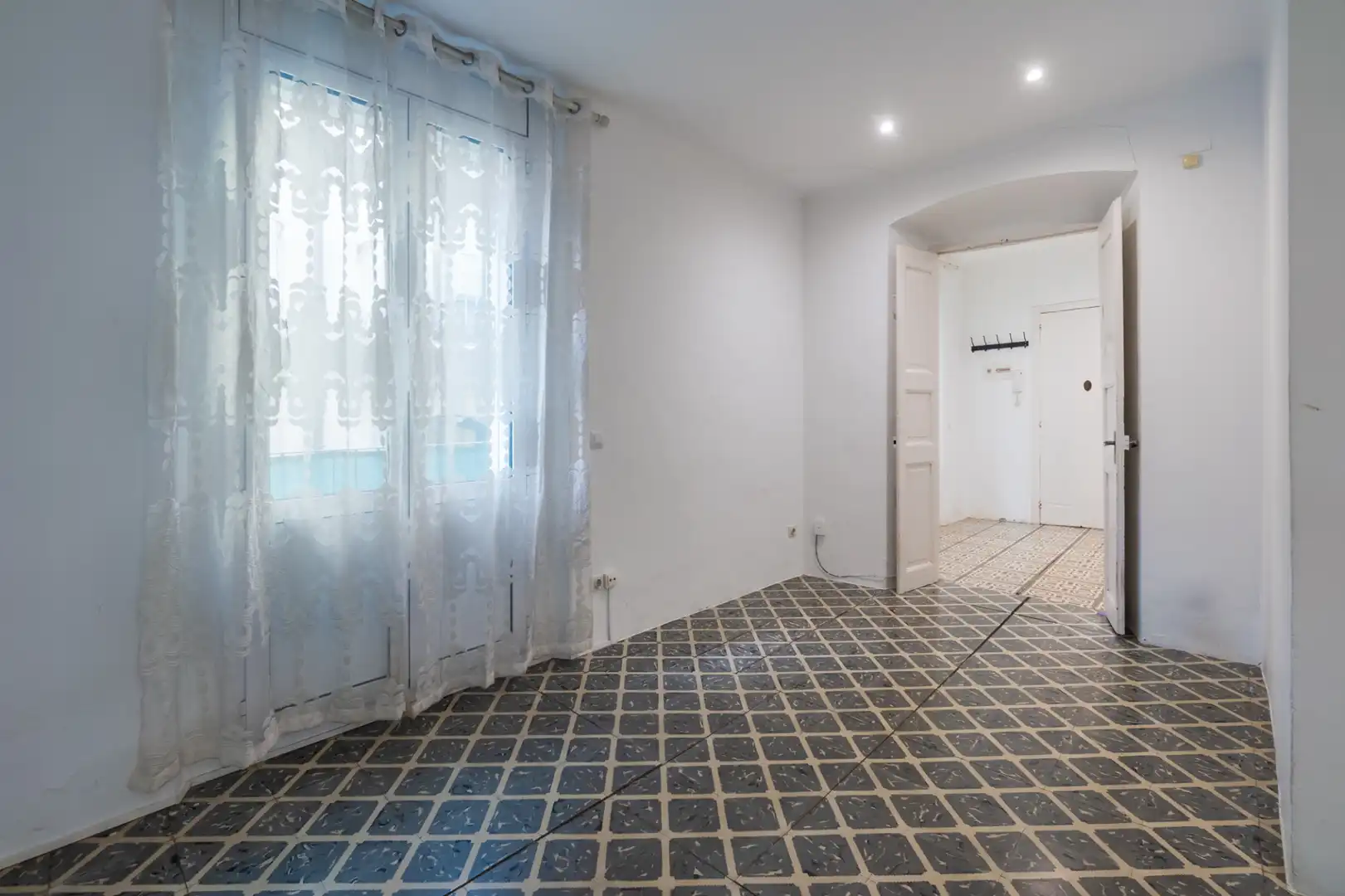 Piso en venta en Figueres con Balcón, Internet y Alarma