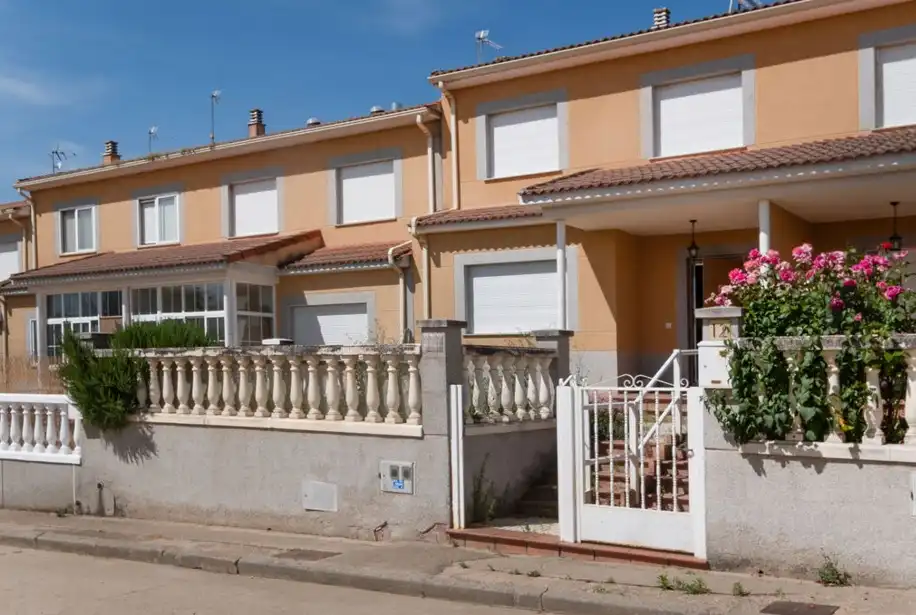Exterior view of Detached homes for sale in Aldearrubia
