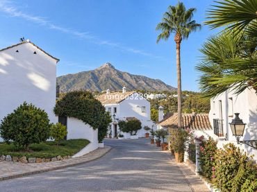 Adossat en venda a Nueva Andalucía