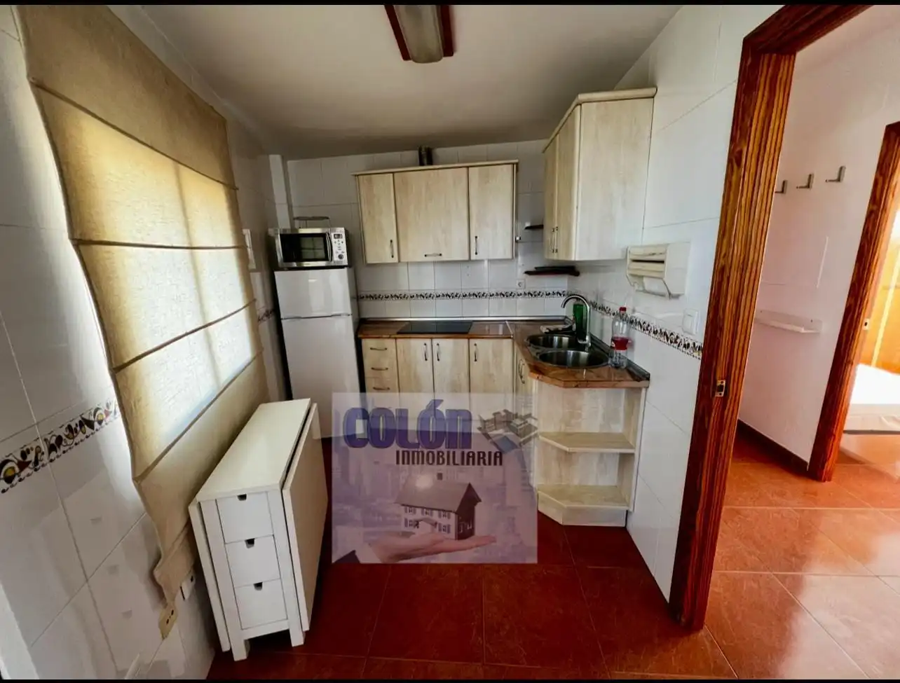 Piso con terraza en venta en Martos, imagen 2