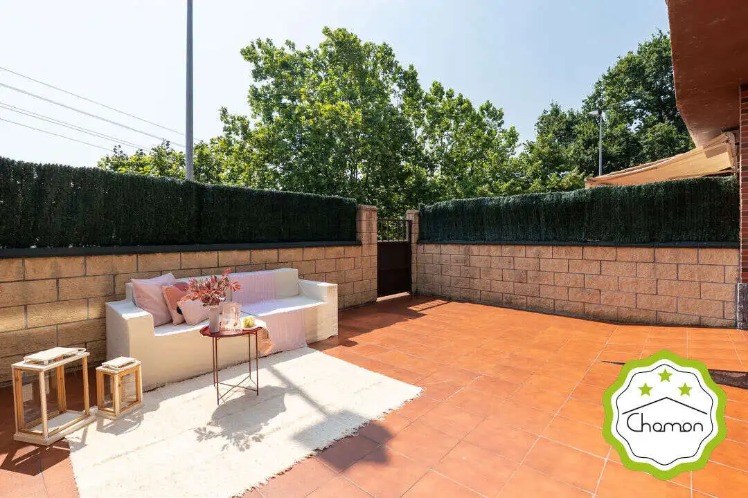Terrasse von Einfamilien-Reihenhaus zum Verkauf in Barakaldo  mit Heizung, Privatgarten und Terrasse