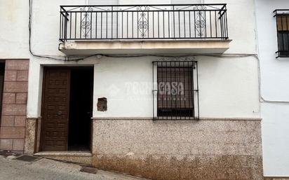 Außenansicht von Einfamilien-Reihenhaus zum verkauf in Casabermeja mit Terrasse