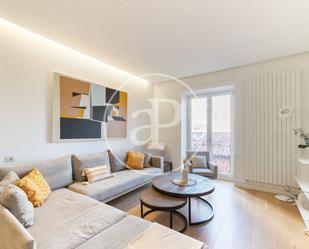 Living room of Flat to rent in  Madrid Capital  with Air Conditioner, Heating and Storage room