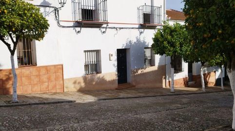 Foto 3 de Casa adosada en venta en Almadén de la Plata, Sevilla