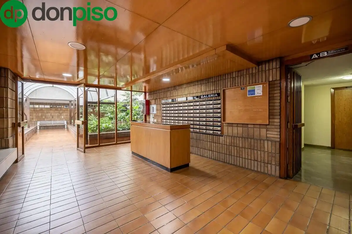 Flat for sale in Granada  with Air Conditioner, Heating and Terrace