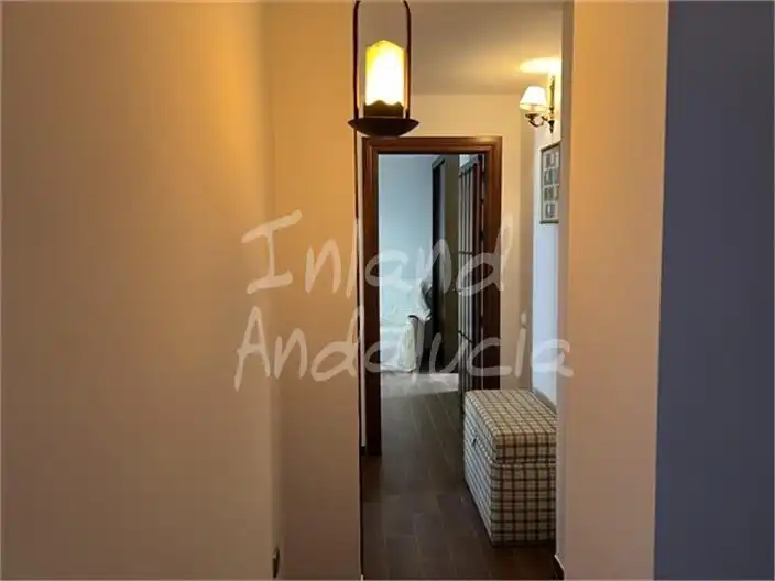 Casa adosada en venta en Frailes con Terraza y Internet