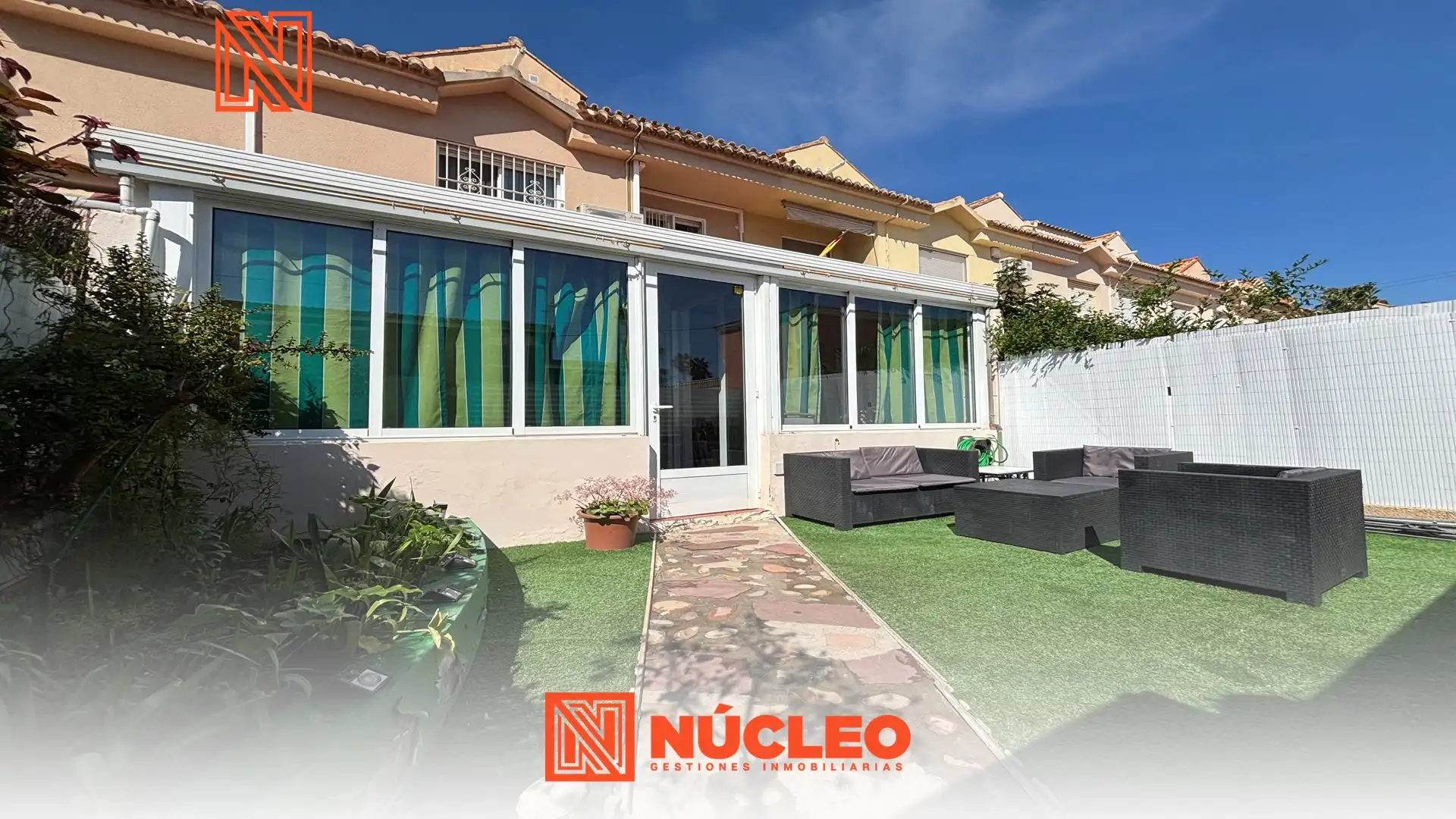 Exterior view of Detached homes for sale in Castellón de la Plana / Castelló de la Plana  with Air Conditioner, Heating and Private garden
