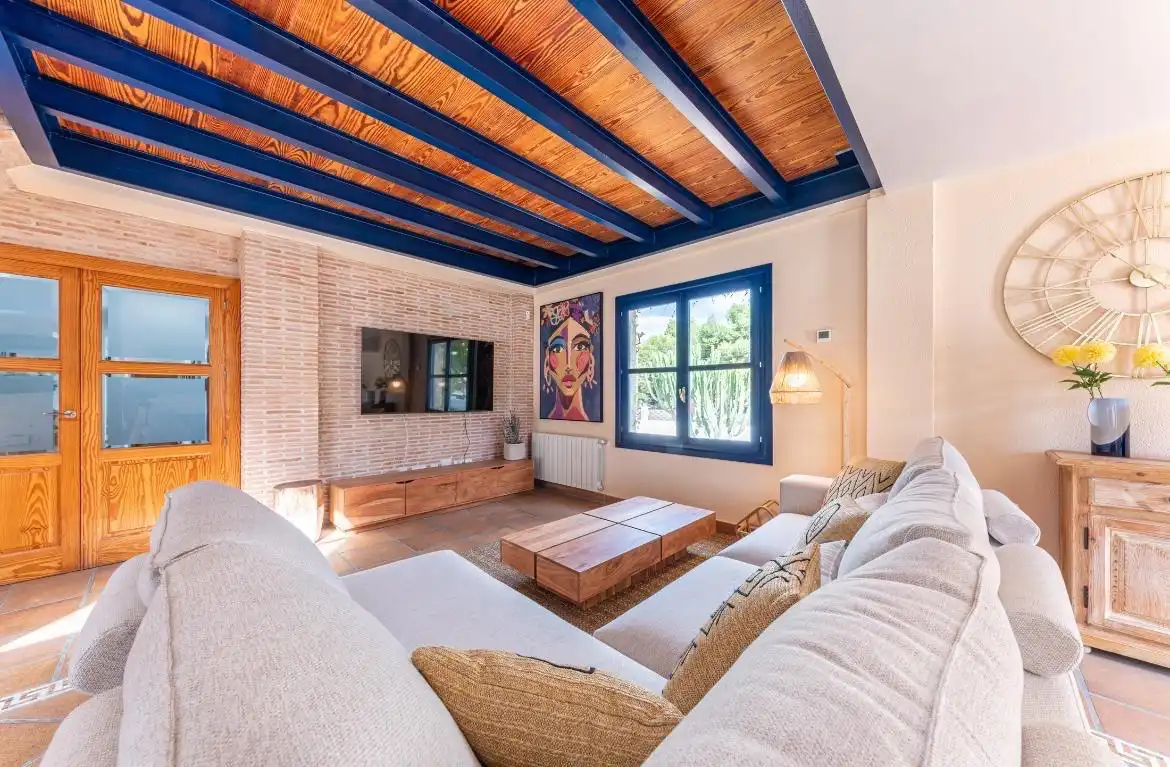 Sala d'estar de Casa o xalet en venda en Alicante / Alacant amb Jardí privat, Terrassa i Traster