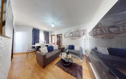 Living room of Flat for sale in  Madrid Capital  with Terrace and Balcony