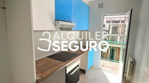 Photo 5 of Flat to rent in La Nacho, Casco Antiguo, Madrid