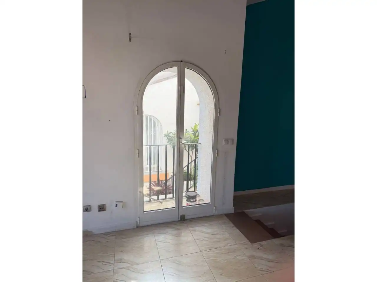 Wohnung zum Verkauf in Santa Pola mit Klimaanlage, Terrasse und Gemeinschaftspool