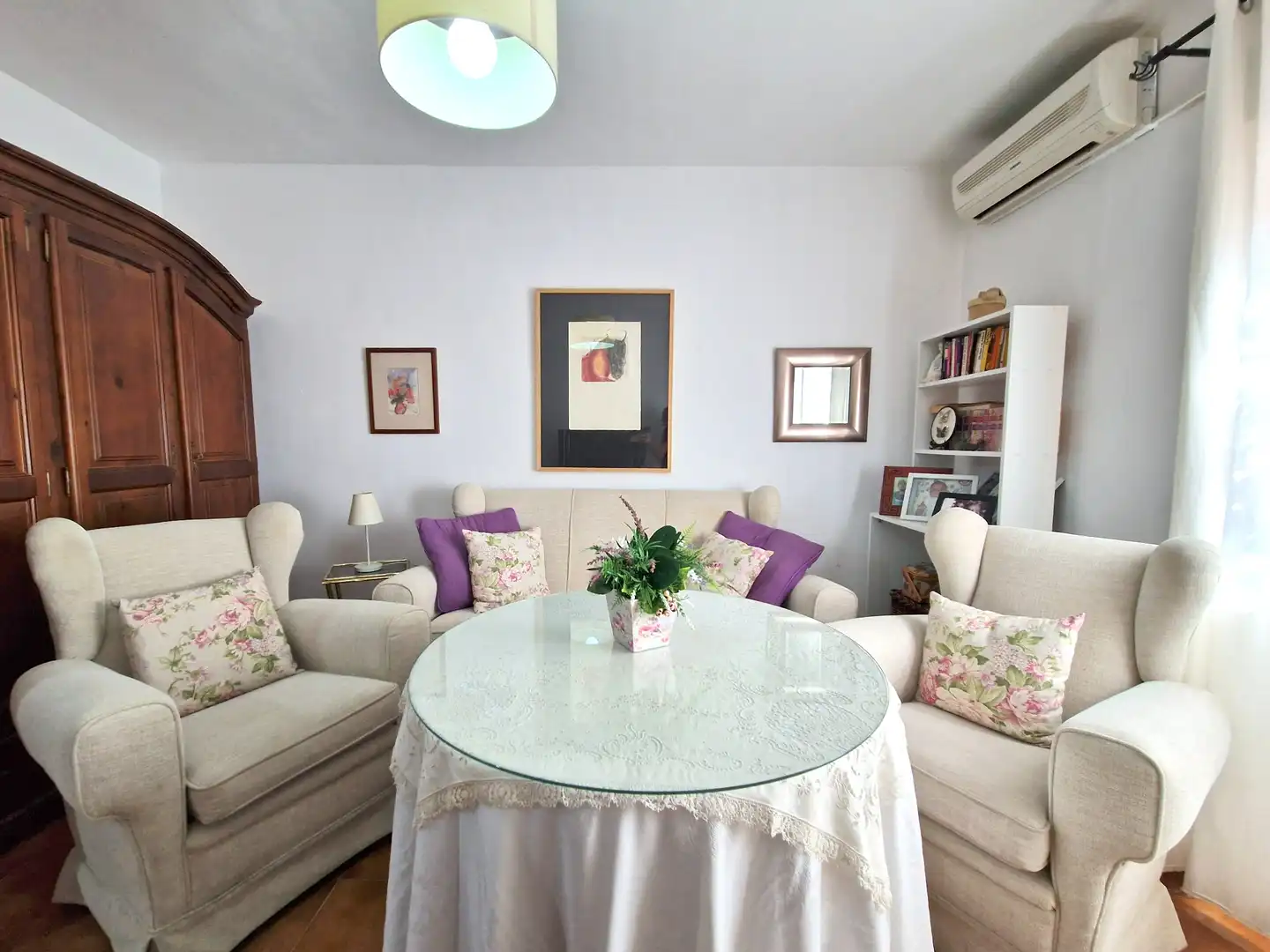 Sala de estar de Finca rústica en venta en Toledo con Aire acondicionado, Calefacción y Jardín privado