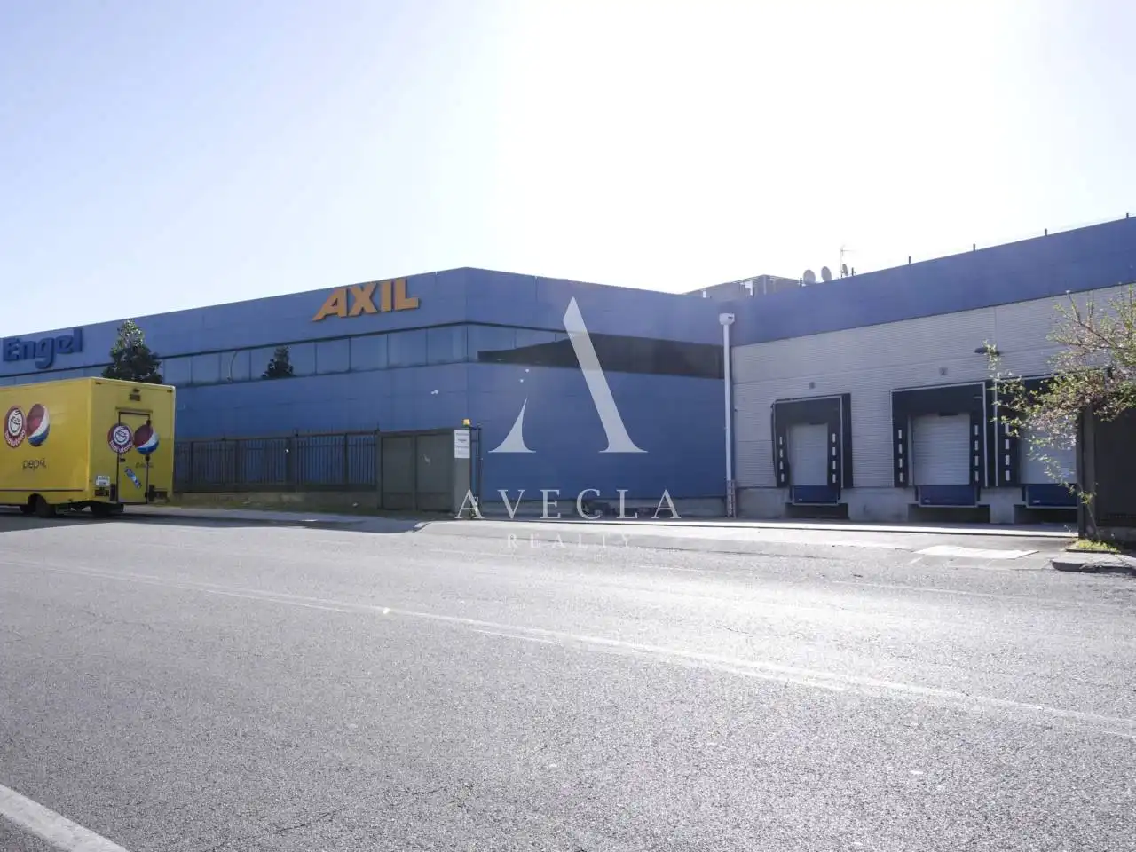 Exterior view of Industrial buildings for rent in Barberà del Vallès