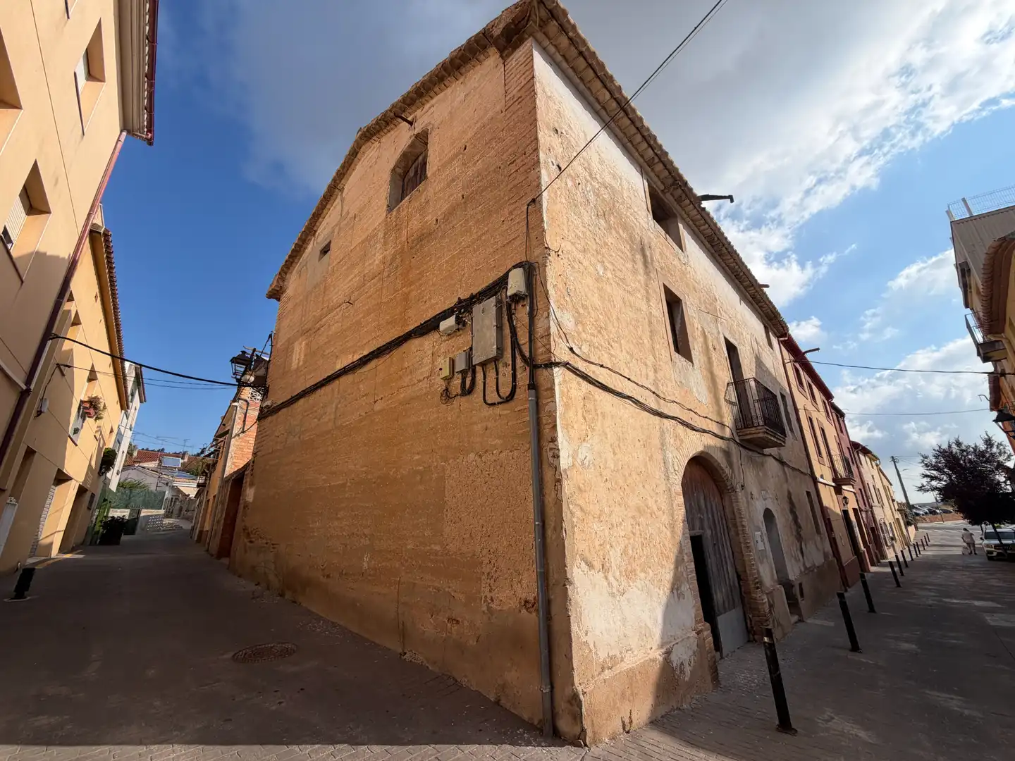 Vista exterior de Casa o xalet en venda en Torrelles de Foix amb Jardí privat, Terrassa i Balcó