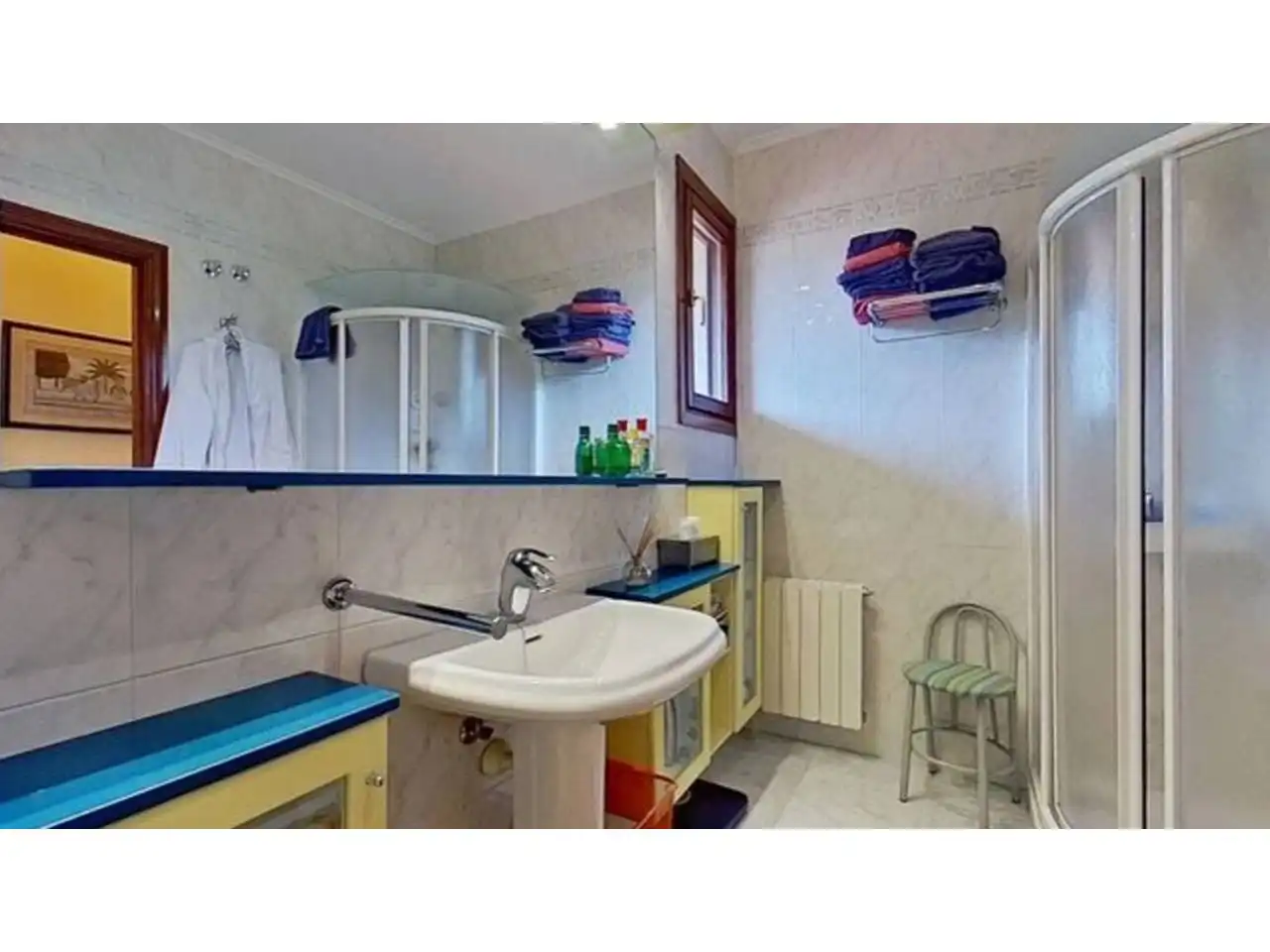 Bathroom of Houses for sale in Berango, Bizkaia