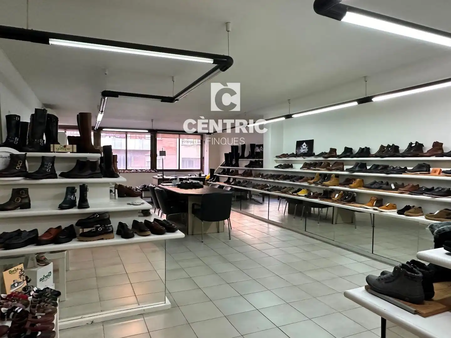 Office space with lift for sale in Calabria, imagen 3