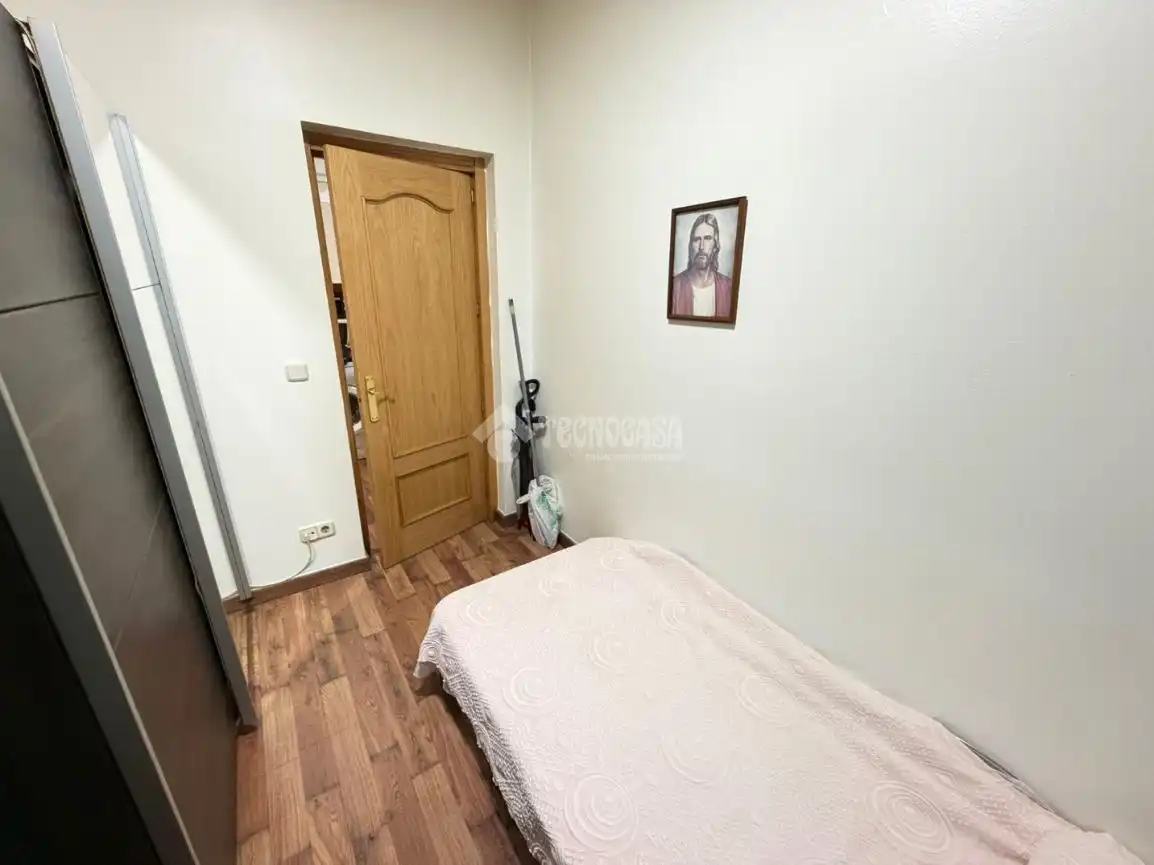 Dormitori de Pis en venda en Madrid amb Aire condicionat, Parquet i Moblat
