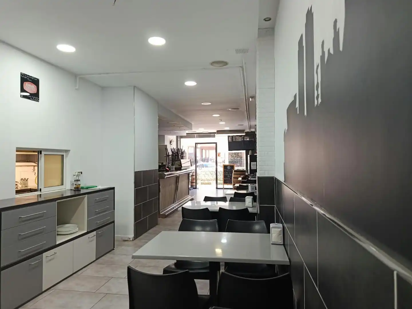 Local comercial de lloguer a Salvador Espriu, imagen 8