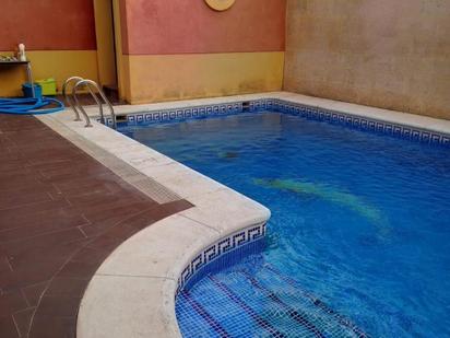 Piscina de Casa adosada en venda en Sanlúcar de Barrameda