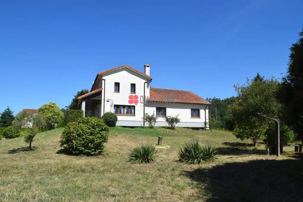 Casa o xalet en venda a Chantada, A Baña