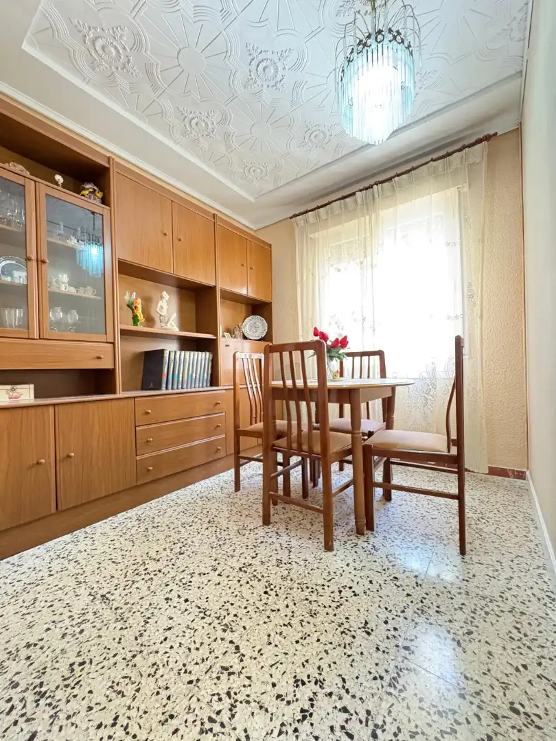 Comedor de Piso en venta en Novelda con Aire acondicionado, Amueblado y Horno