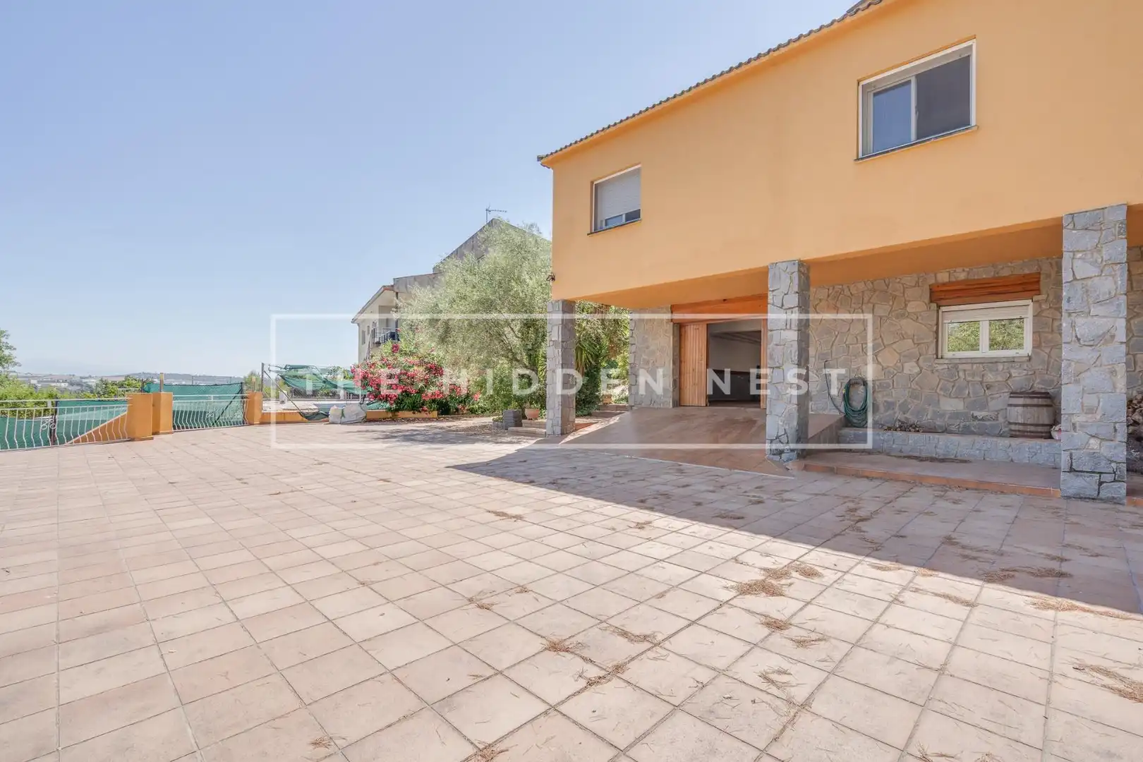 Vista exterior de Casa o xalet en venda en Castellar del Vallès amb Calefacció, Parquet i Terrassa