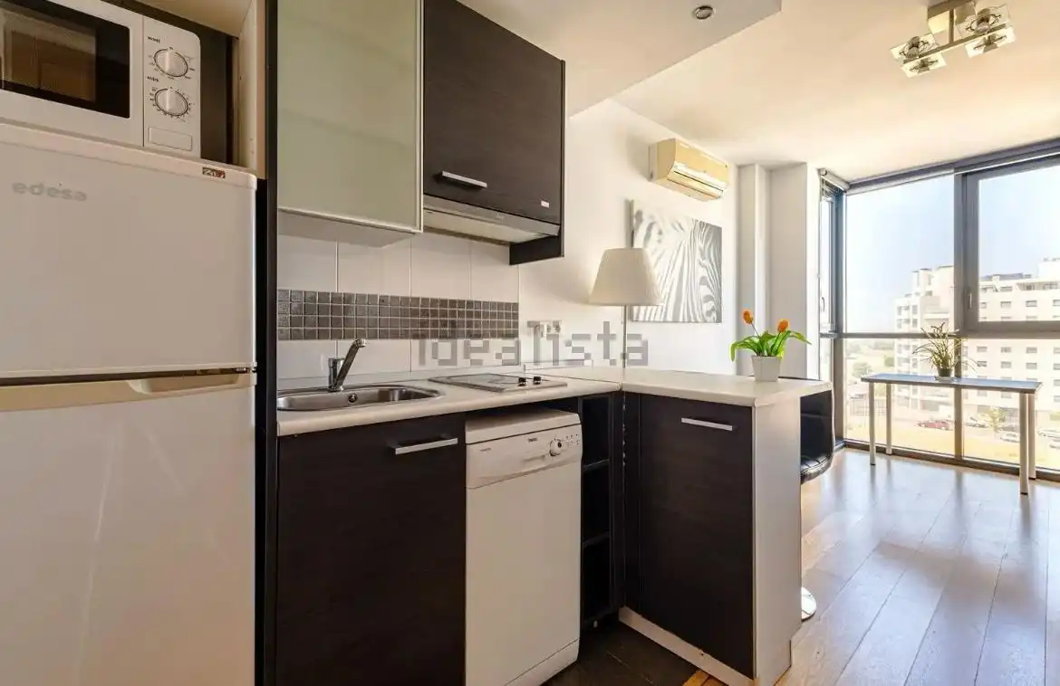 Dúplex con terraza en venta en Avenida de la Gran Vía del Sureste 25, imagen 3