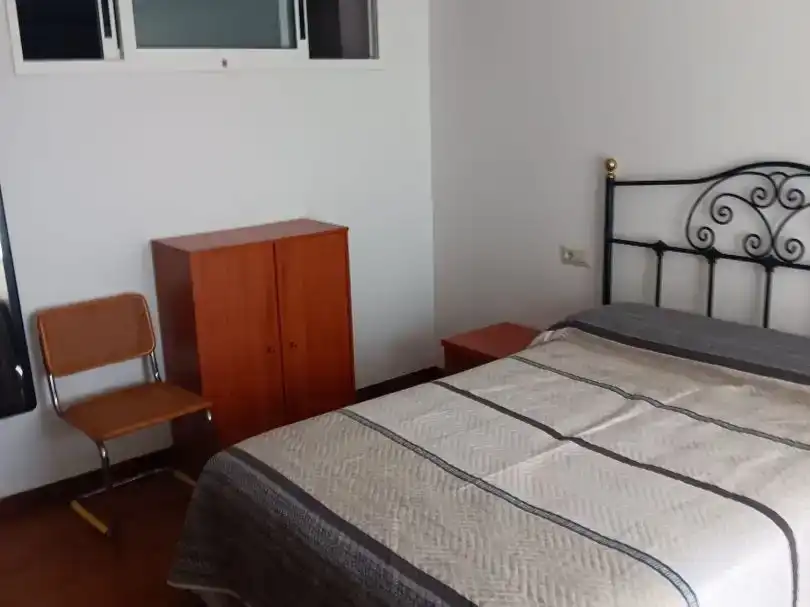 Dormitori de Apartament de lloguer en A Coruña Capital  amb Moblat