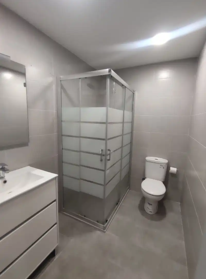 Badezimmer von Wohnung zur Miete in Manresa