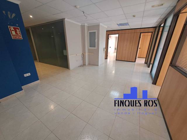 Oficina en Alquiler en Carrer del Doctor Fleming en Casco Urbano
