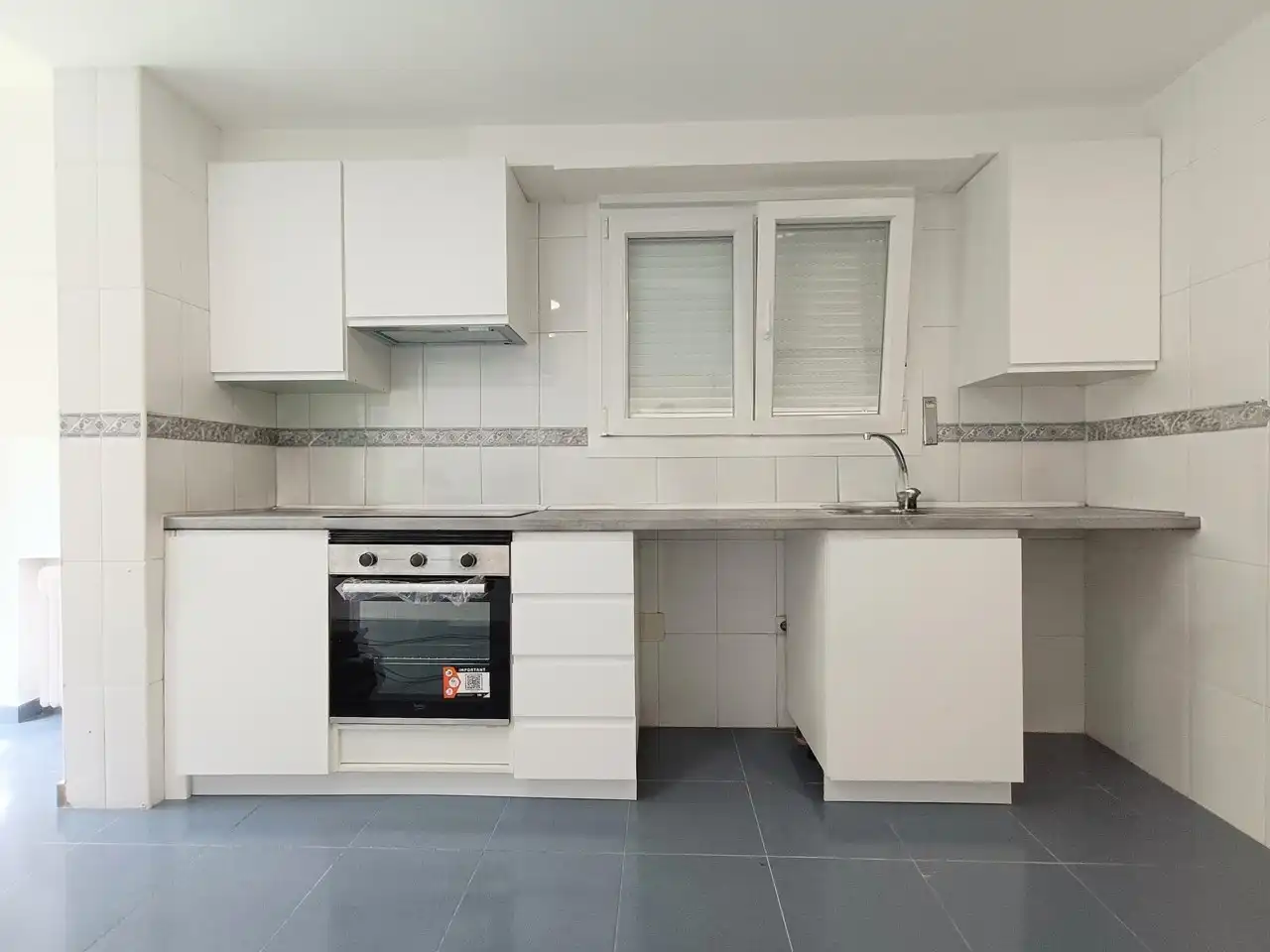 Kitchen of Flat for rent in Barrio de Salamanca
