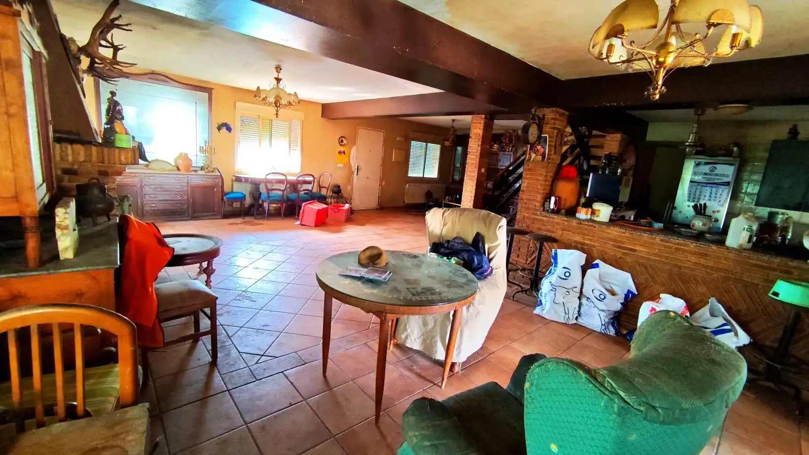 Sala de estar de Finca rústica en venta en Carcaboso con Aire acondicionado, Calefacción y Jardín privado