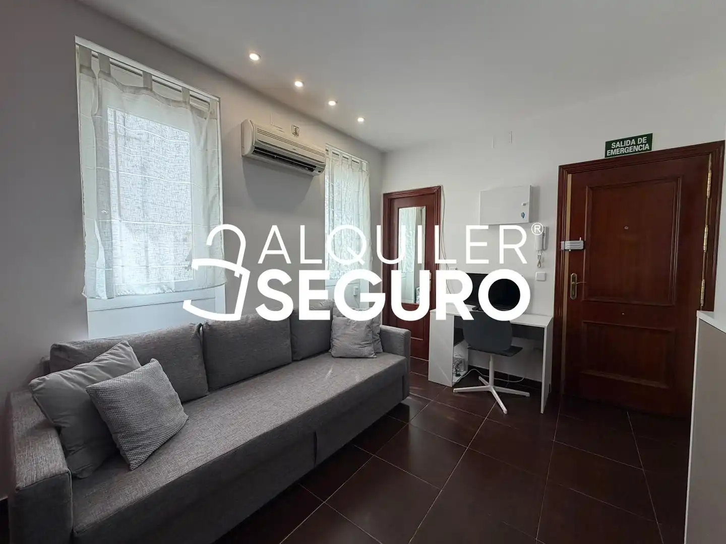 Sala de estar de Estudio de alquiler en Madrid con Aire acondicionado y Amueblado