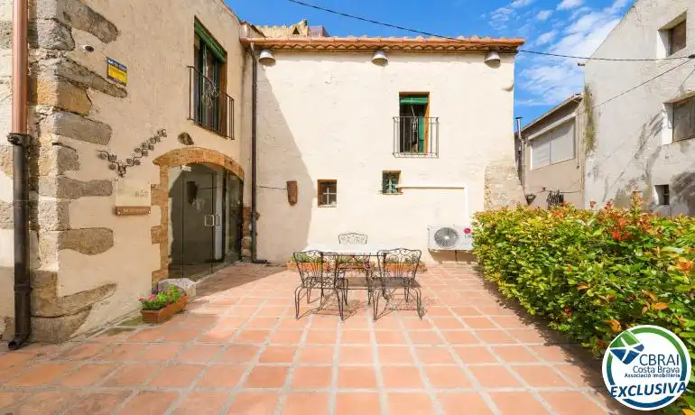 Vista exterior de Finca rústica en venta en Fortià con Aire acondicionado, Calefacción y Terraza